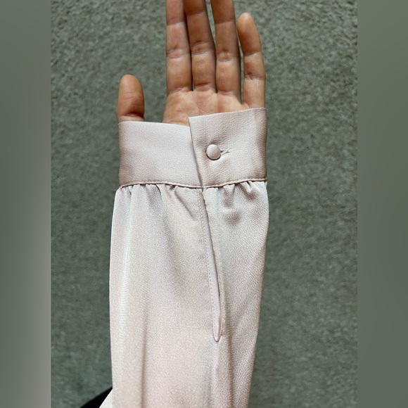 Vince Camuto Blush Pink Button Up Blouse size XL - Picture 3 of 7